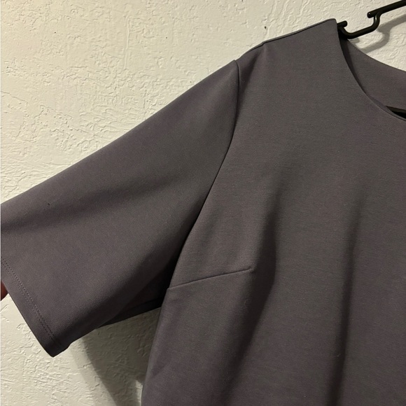 NWOT grey peplum top, 1x, simply Vera by Vera wang - Picture 8 of 9